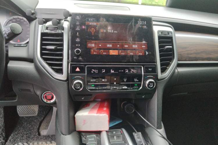 Used Honda UR-V 2017 370TURBO Four-Wheel Drive Prestige Edition China V Audio And AC Panel