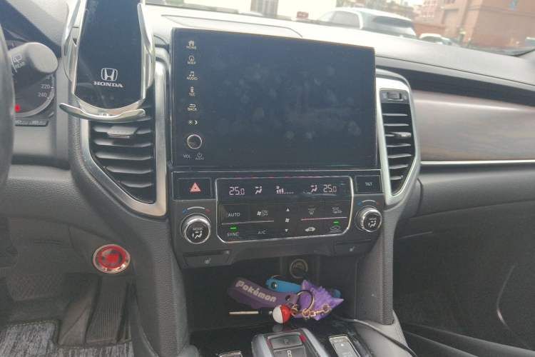 Used Honda UR-V 2017 370TURBO 2WD Prestige Edition China V Audio And AC Panel