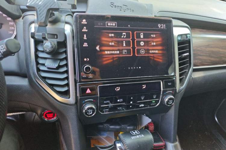 Used Honda UR-V 2017 240TURBO Two-Wheel Drive Classic Edition China VI Audio And AC Panel