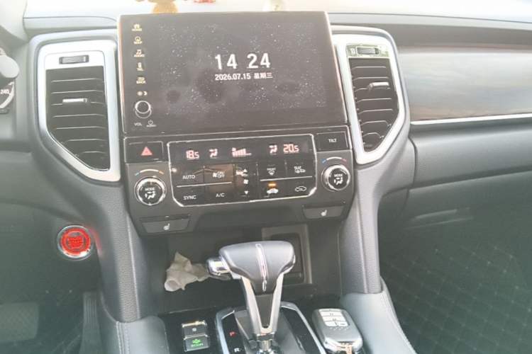 Used Honda UR-V 2017 240TURBO Two-Wheel Drive Luxury Edition China VI Audio And AC Panel