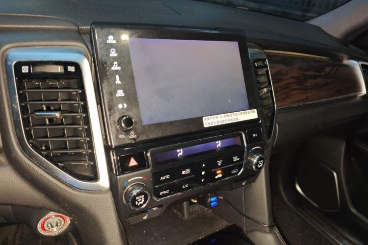 Used Honda UR-V 2017 370TURBO 2WD Prestige Edition China V Audio And AC Panel