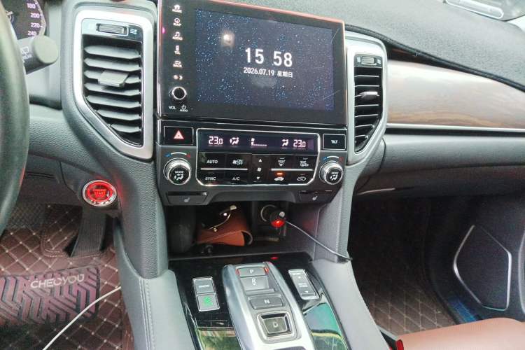 Used Honda UR-V 2017 370TURBO 2WD Prestige Edition China V Audio And AC Panel