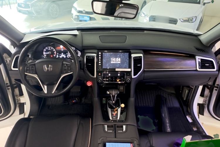 Used Honda UR-V 2017 240TURBO Two-Wheel Drive Luxury Edition China V Center Console