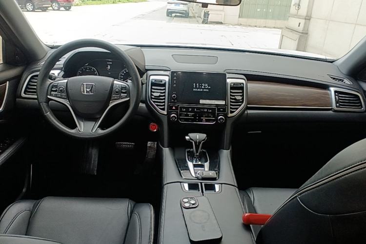 Used Honda UR-V 2017 240TURBO Two-Wheel Drive Classic Edition China VI Center Console