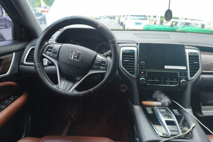 Used Honda UR-V 2017 370TURBO 2WD Prestige Edition China V Center Console