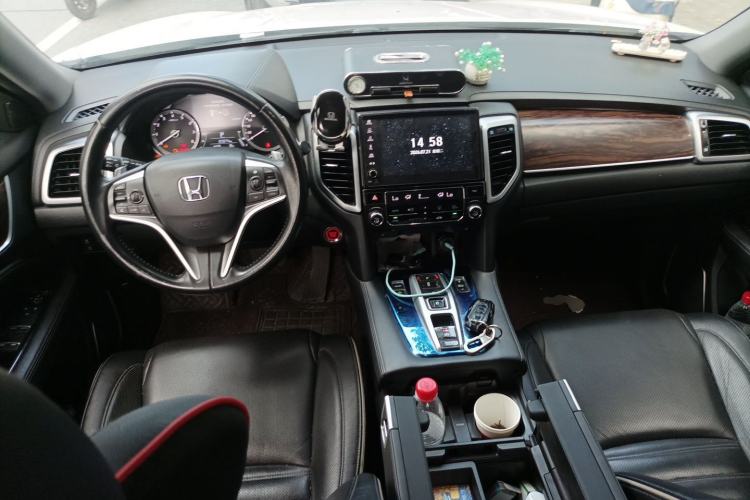 Used Honda UR-V 2017 370TURBO 2WD Prestige Edition China V Center Console