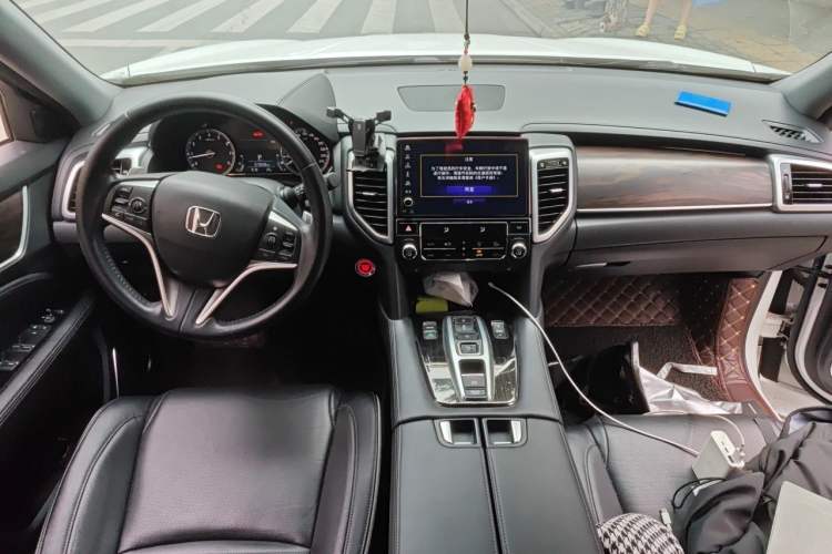 Used Honda UR-V 2017 370TURBO 2WD Prestige Edition China V Center Console