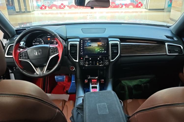Used Honda UR-V 2017 370TURBO 2WD Prestige Edition China V Center Console