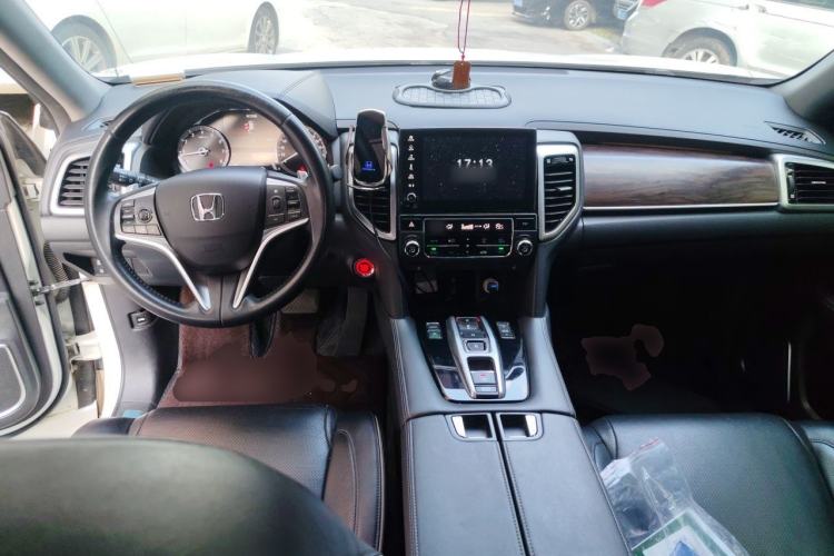 Used Honda UR-V 2017 370TURBO 2WD Prestige Edition China V Center Console
