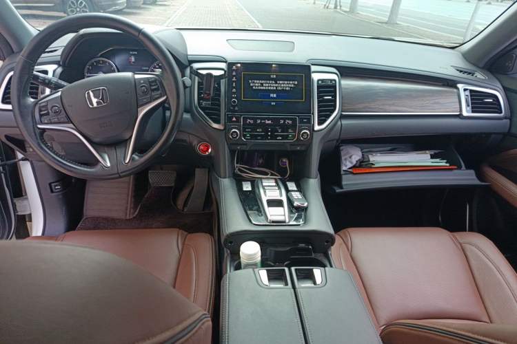 Used Honda UR-V 2017 370TURBO 2WD Prestige Edition China V Center Console