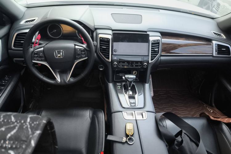 Used Honda UR-V 2017 240TURBO Two-Wheel Drive Luxury Edition China VI Center Console