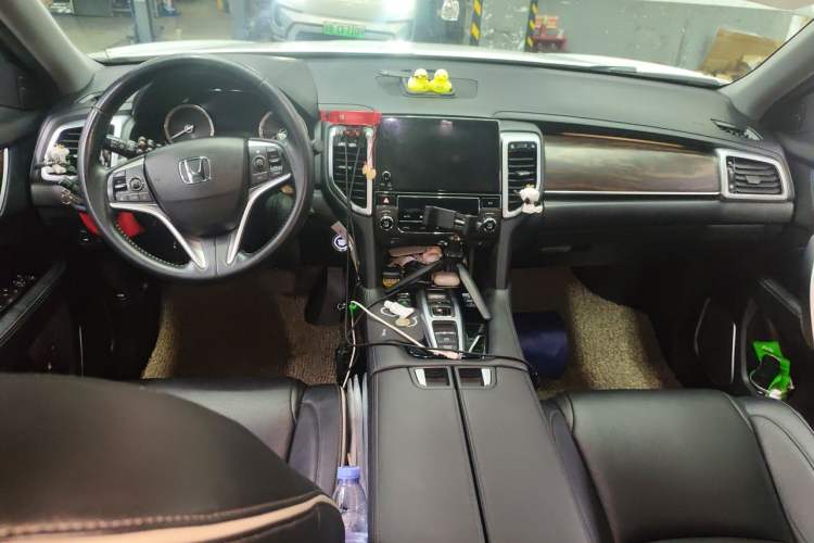 Used Honda UR-V 2017 370TURBO Four-Wheel Drive Prestige Edition China V Center Console