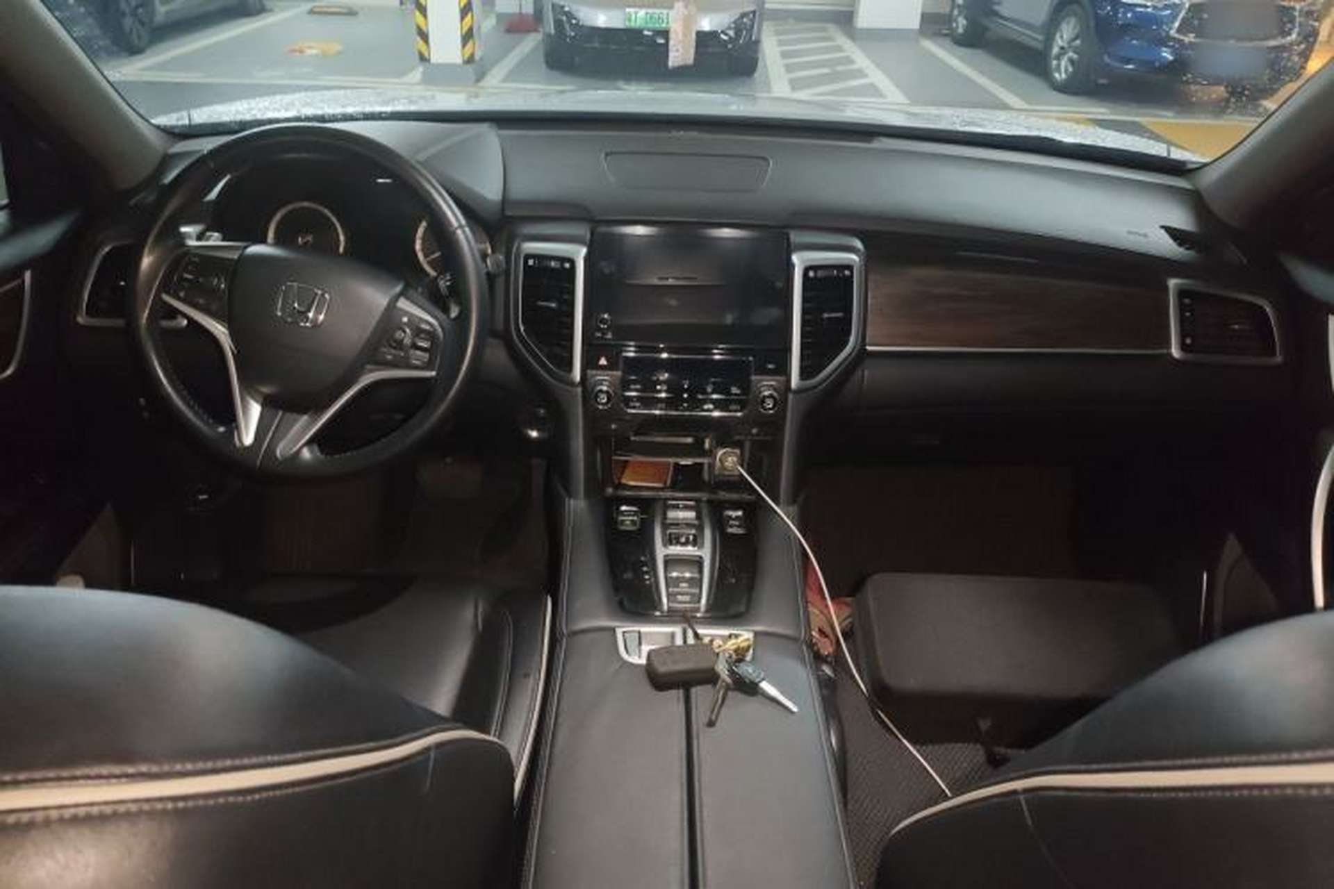 Used Honda UR-V 2017 370TURBO 2WD Prestige Edition China V Center Console
