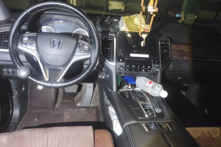 Used Honda UR-V 2017 370TURBO Four-Wheel Drive Prestige Edition China V Center Console