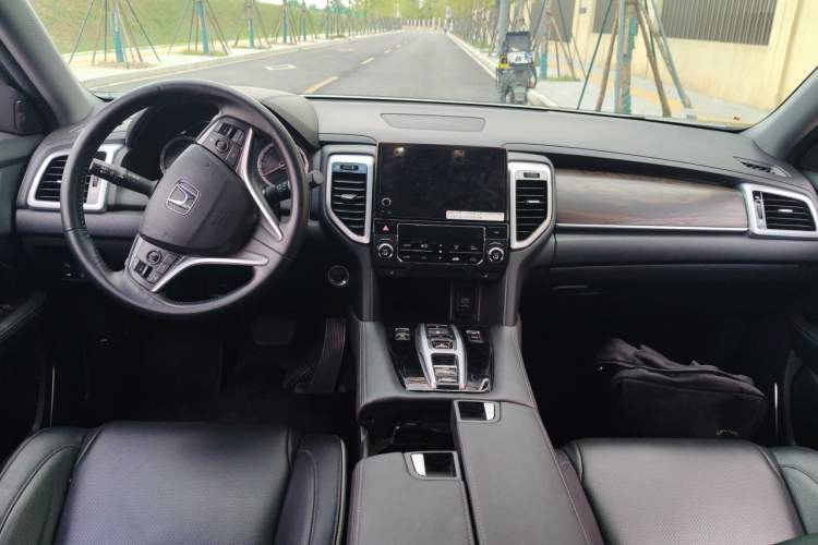 Used Honda UR-V 2017 370TURBO Four-Wheel Drive Prestige Edition China V Center Console