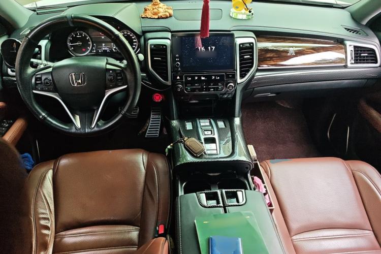 Used Honda UR-V 2017 370TURBO Four-Wheel Drive Prestige Edition China V Center Console