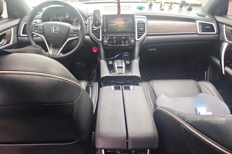 Used Honda UR-V 2017 370TURBO 2WD Prestige Edition China V Center Console