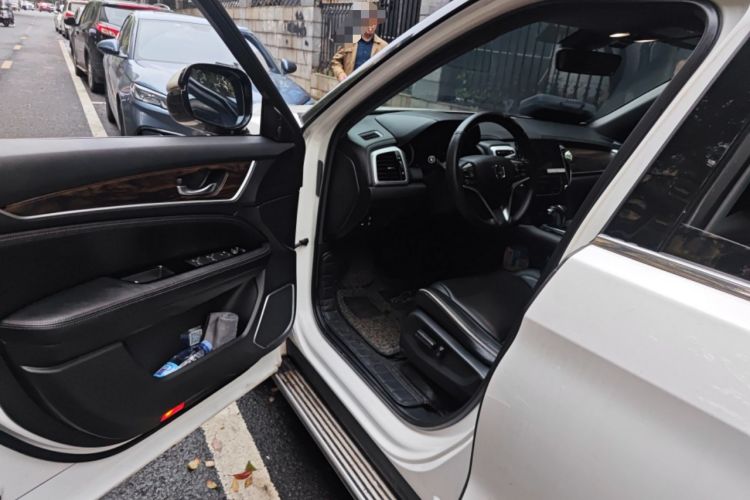 Used Honda UR-V 2017 240TURBO Two-Wheel Drive Luxury Edition China VI Driver Seat