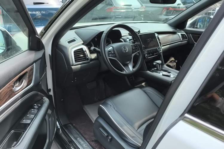 Used Honda UR-V 2017 240TURBO Two-Wheel Drive Luxury Edition China V Driver Seat