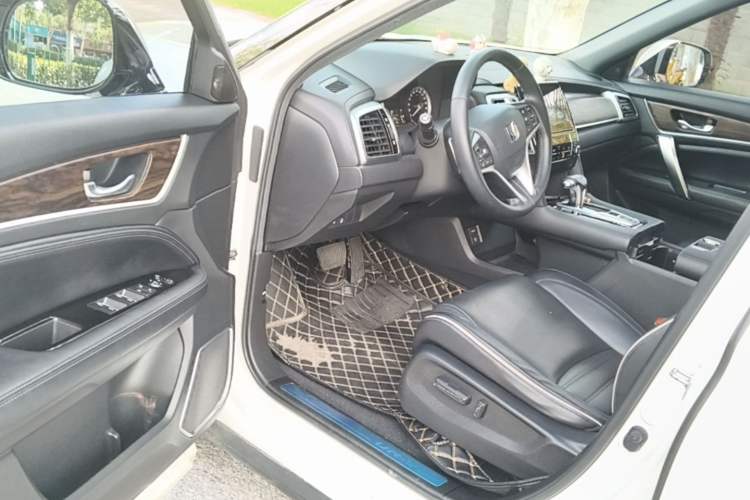 Used Honda UR-V 2017 240TURBO Two-Wheel Drive Luxury Edition China VI Driver Seat