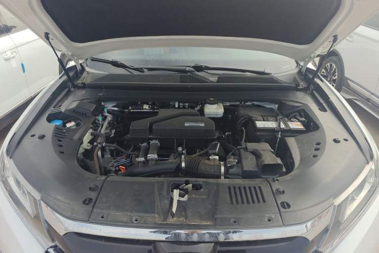Used Honda UR-V 2017 240TURBO Two-Wheel Drive Classic Edition China V Engine Bay