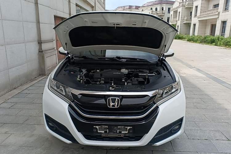 Used Honda UR-V 2017 240TURBO Two-Wheel Drive Classic Edition China VI Engine Bay