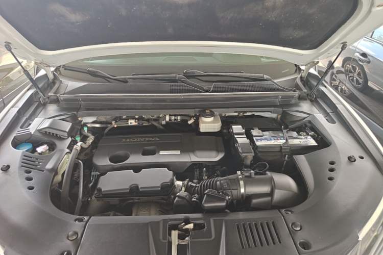 Used Honda UR-V 2017 370TURBO Four-Wheel Drive Prestige Edition China V Engine Bay
