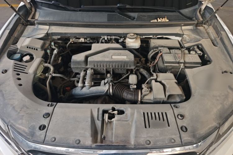 Used Honda UR-V 2017 240TURBO Two-Wheel Drive Classic Edition China V Engine Bay