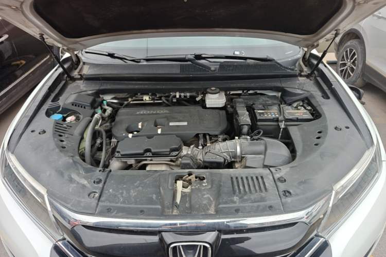 Used Honda UR-V 2017 370TURBO Four-Wheel Drive Prestige Edition China V Engine Bay