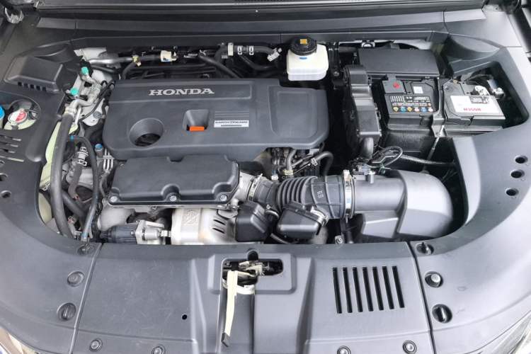 Used Honda UR-V 2017 370TURBO Four-Wheel Drive Prestige Edition China V Engine Bay