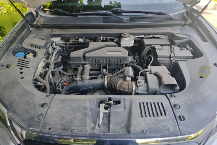 Used Honda UR-V 2017 240TURBO Two-Wheel Drive Classic Edition China V Engine Bay