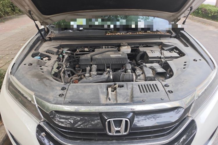 Used Honda UR-V 2017 240TURBO Two-Wheel Drive Luxury Edition China V Engine Bay