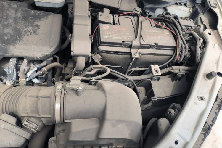 Used Honda UR-V 2017 370TURBO Four-Wheel Drive Prestige Edition China V Engine Bay Left