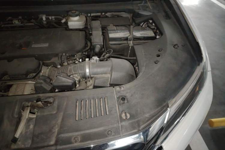 Used Honda UR-V 2017 370TURBO Four-Wheel Drive Prestige Edition China V Engine Bay Left