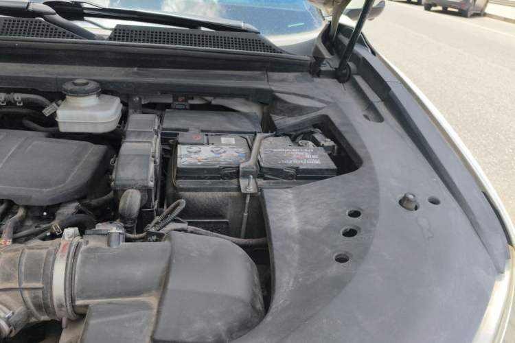 Used Honda UR-V 2017 370TURBO 2WD Prestige Edition China V Engine Bay Left