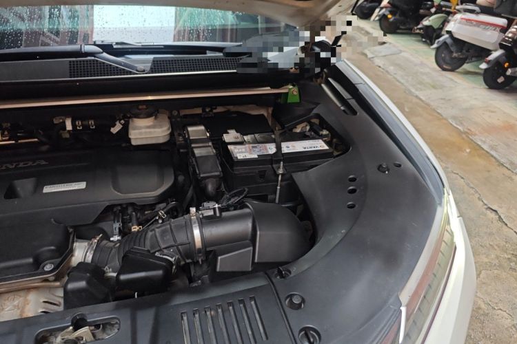 Used Honda UR-V 2017 370TURBO 2WD Prestige Edition China V Engine Bay Left