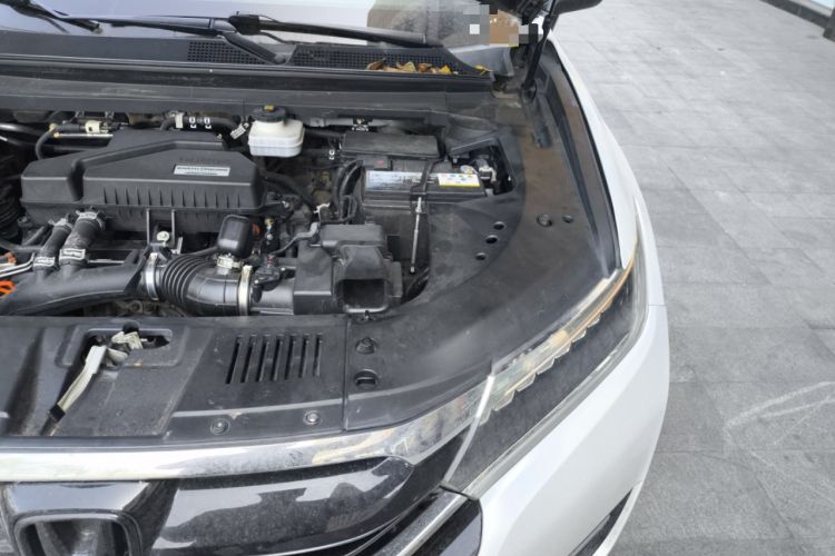Used Honda UR-V 2017 240TURBO Two-Wheel Drive Luxury Edition China VI Engine Bay Left