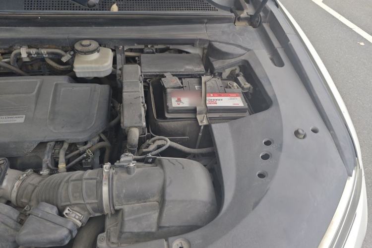 Used Honda UR-V 2017 370TURBO 2WD Prestige Edition China V Engine Bay Left