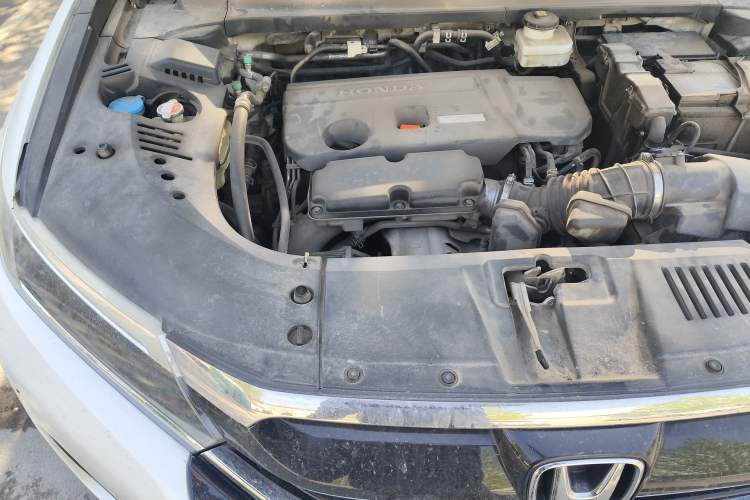 Used Honda UR-V 2017 370TURBO Four-Wheel Drive Prestige Edition China V Engine Bay Right
