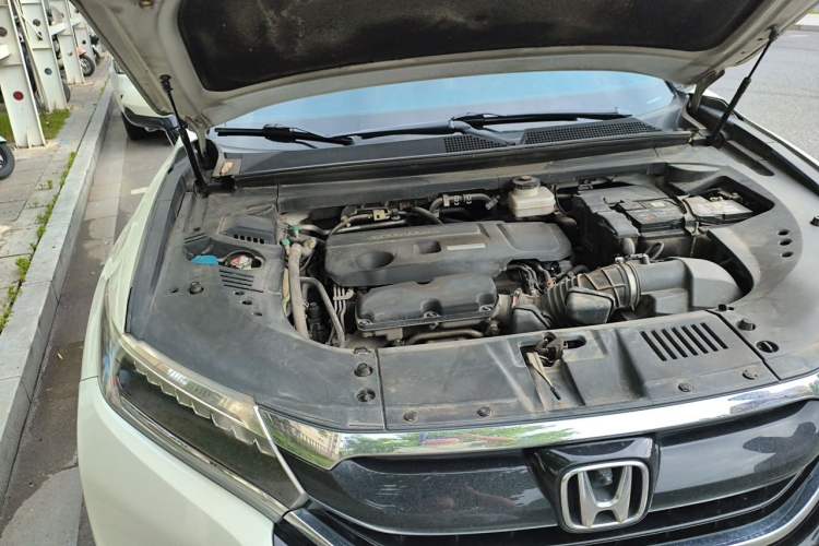 Used Honda UR-V 2017 370TURBO 2WD Prestige Edition China V Engine Bay Right