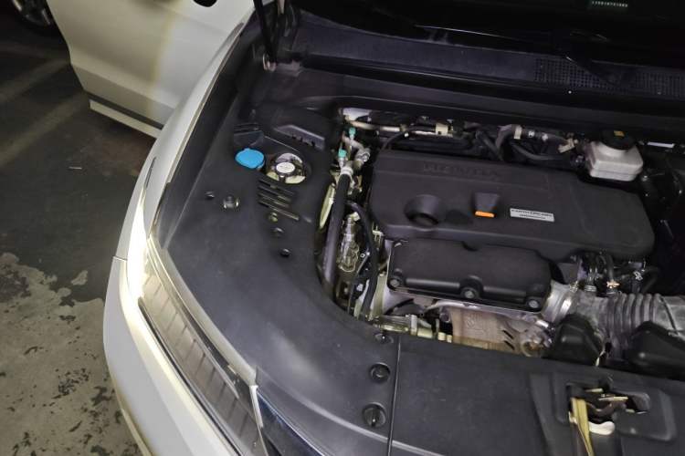 Used Honda UR-V 2017 370TURBO Four-Wheel Drive Prestige Edition China V Engine Bay Right