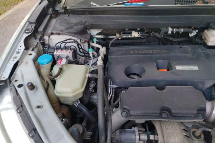 Used Honda UR-V 2017 370TURBO 2WD Prestige Edition China V Engine Bay Right