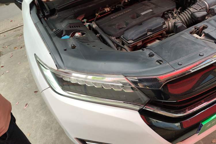 Used Honda UR-V 2017 370TURBO 2WD Prestige Edition China V Engine Bay Right