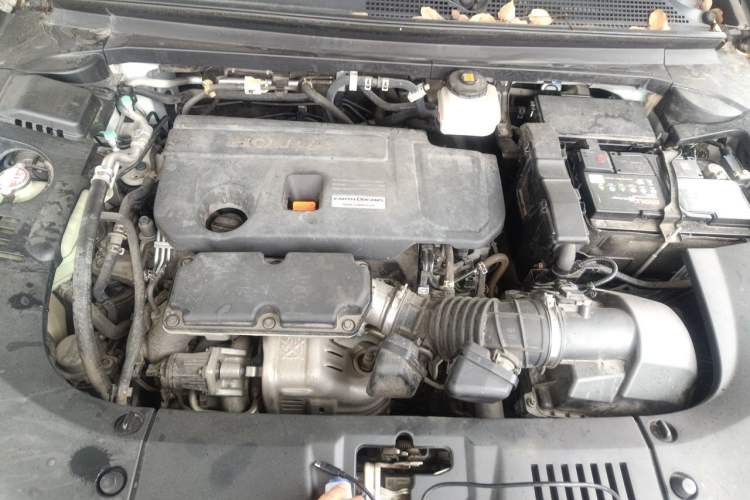 Used Honda UR-V 2017 370TURBO 2WD Prestige Edition China V Engine Bay