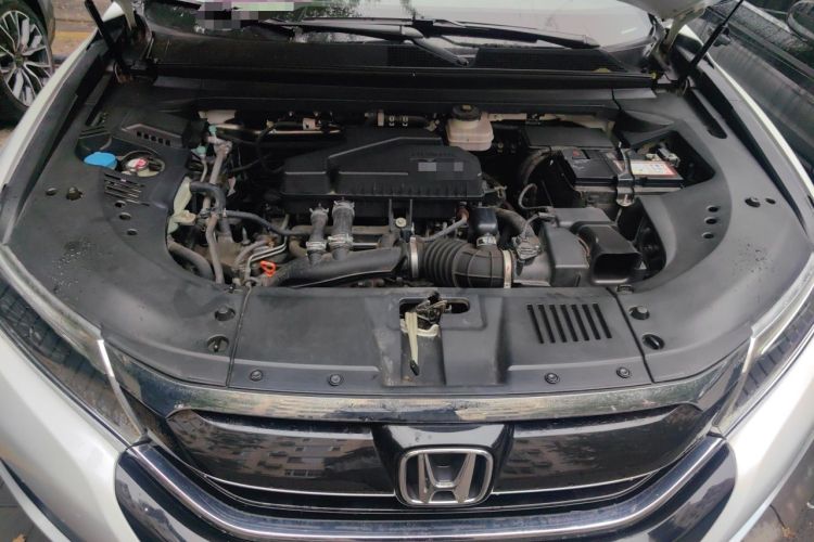 Used Honda UR-V 2017 240TURBO Two-Wheel Drive Luxury Edition China V Engine Bay