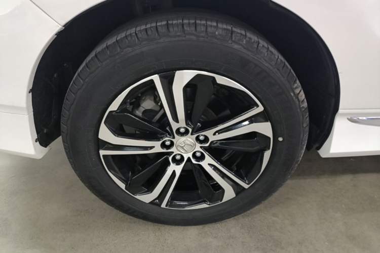 Used Honda UR-V 2017 370TURBO Four-Wheel Drive Prestige Edition China V Exterior 5