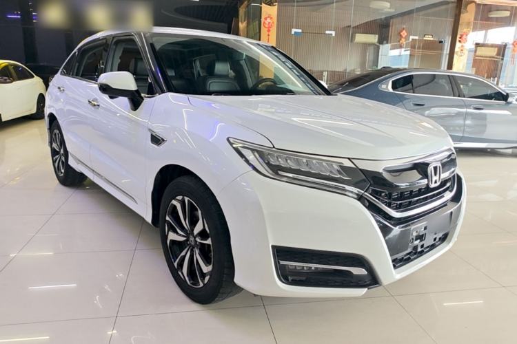 Used Honda UR-V 2017 240TURBO Two-Wheel Drive Luxury Edition China V Front Right 45 Deg