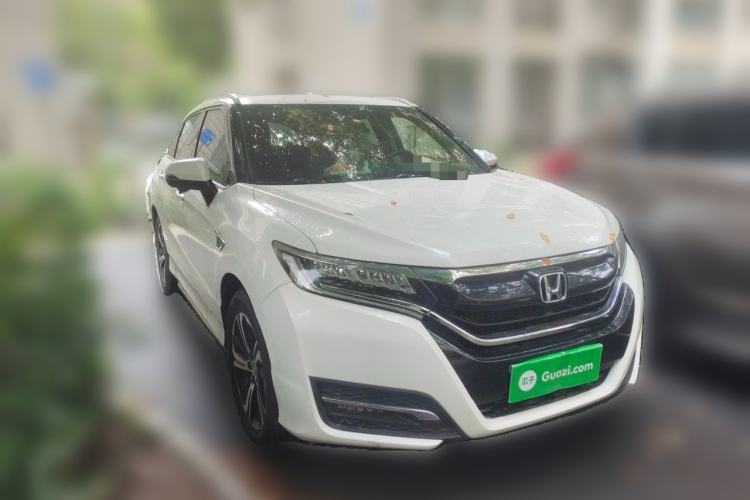 Used Honda UR-V 2017 370TURBO 2WD Prestige Edition China V Front Right 45 Deg