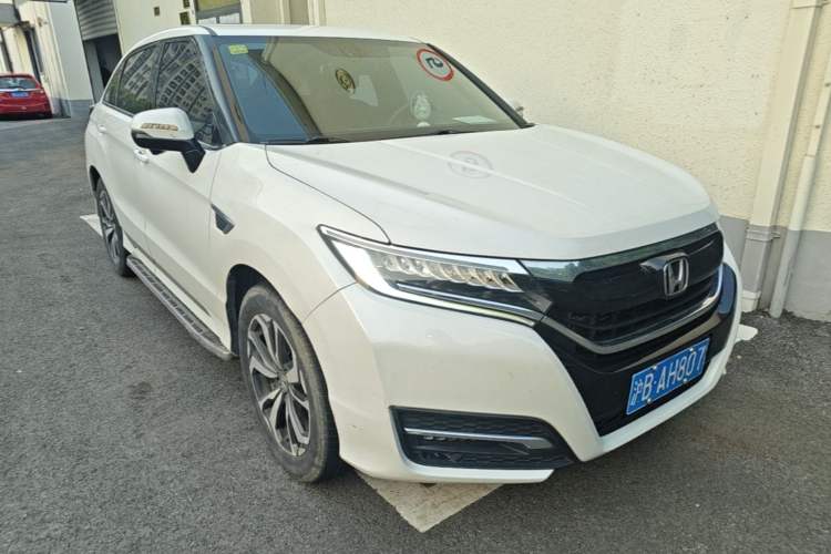 Used Honda UR-V 2017 240TURBO Two-Wheel Drive Luxury Edition China V Front Right 45 Deg