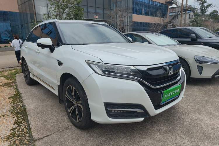 Used Honda UR-V 2017 370TURBO 2WD Prestige Edition China V Front Right 45 Deg